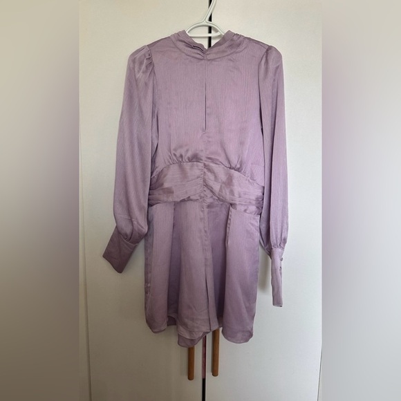 NWOT BEBE Women’s Yoryu Keyhole Romper in Lavender Size 8 - Picture 4 of 10